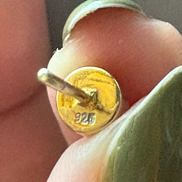 Leah Alexandra Fuchsia Onyx Studs - Picture 4 of 4